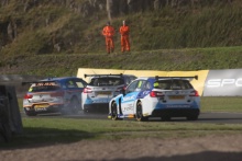 Colin Turkington (GBR) Subaru Team BMR Subaru Levorg GT
and Rob Collard (GBR) Team JCT600 with GardX BMW 125i M Sport crash