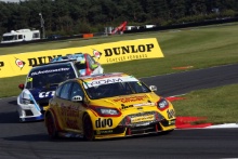 Mat Jackson (GBR) Team Shredded Wheat Racing with Duo Ford Focus