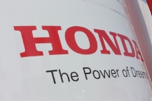 Team Dynamics Honda Civic Type R  Hospitailty