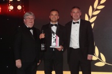 Colin Turkington collect the BTCC Engineer Award for Kevin Berry
