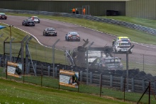 Glynn Geddie (GBR) - Team HARD Cupra Leon, Andy Neate (GBR) - Motorbase Performance Ford Focus ST and Jade Edwards (GBR) - BTC Racing Honda Civic Type R are involved in an accident at the start of Race 2
