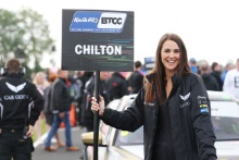 Tom Chilton (GBR) - Ciceley Motorsport BMW 330i M Sport grid girl