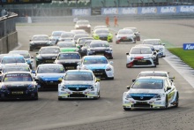 Dan Lloyd (GBR) - Power Maxed Racing Vauxhall Astra leads at the start of Race 3