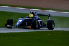 Jamie Caroline (GBR) Carlin BRDC British F3