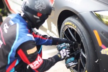 Chris Salkeld / Andrew Gordon-Colebrooke - Century Motorsport BMW M4 GT4 Mechanic