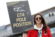 GT4 pole position
