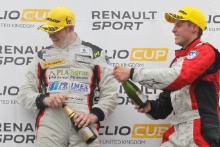 Max Coates (GBR) Ciceley Motorsport Renault Clio Cup, Mike Bushell (GBR) Team Pyro Renault Clio Cup