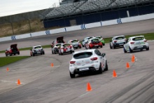 Renault Clio Cup tracking photography