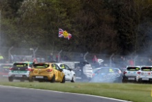 Renault Clio Cup Crash