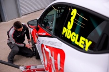 Ollie Pidgley (GBR) Team Pyro Renault Clio Cup