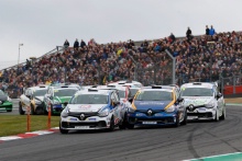 Start of the race, Bradley Burns (GBR) Team Pyro Renault Clio Cup leads from James Dorlin (GBR) Westbourne Motorsport Renault Clio Cup