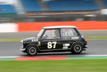 Silverstone Classic 28-30 July 2017At the Home of British MotorsportJohn Fitzpatrick U2TC LEWIS Jonathan, DE VRIES René, Morris Mini Cooper SFree for editorial use onlyPhoto credit –  JEP