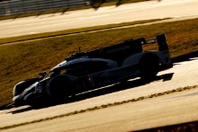 Timo Bernhard / Mark Webber / Brendon Hartley - Porsche Team Porsche 919 Hybrid
