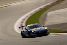 Christian Reid / Wolf Henzler / Joel Camathias - KCMG Porsche 911 RSR