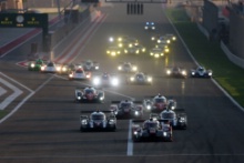 Start of the race - Lucas di Grassi / Loic Duval / Oliver Jarvis - Audi Sport Team Joest Audi R18 leads at the stat