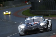#88 Proton Competition Porsche 911 RSR: Satoshi Hoshino, Giorgio Roda, Matteo Cairoli