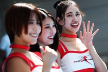 Fuji Speedway girls