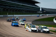Start of Race 1 Ben Palmer (GBR) Ben Palmer Racing Renault Clio Cup and Ronan Pearson (GBR) Westbourne Motorsport with Hillnic Homes Renault Clio Cup lead