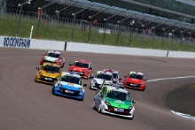 Start of Race 2 Sam Randon (GBR) Westbourne Motorsport Renault Clio Cup leads
