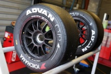 F4 Yokohama Tyres
