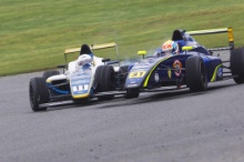 Zane Maloney (BRB) Carlin British F4 and Luke Browning (GBR) Richardson Racing British F4
