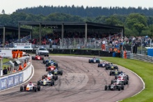 Start of Race 3, Oliver Gray (GBR) Fortec F4 leads