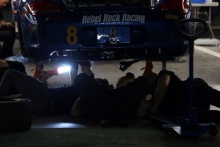 Porsche fixing by mechanics