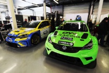 Olly Turner - VW Golf - Andy Wilmot - Vauxhall Astra TCR