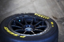 Pirelli F4 tyre
