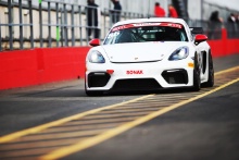 Timothy Creswick / Chris Dymond - Porsche GT4 Parr Motorsport