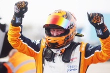 Simon Orange - Orange Racing powered by JMH McLaren 720S GT3