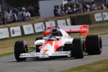 #447 – Martin Brundle, Tanner Foust, McLaren-TAG MP4/2