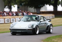 #655  – Mazen Fawaz, Marino Fran Franchitti , Porsche 911 Reimagined by Singer – Turbo Study