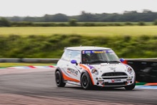 Sophie Wright - AReeve Motorsport 